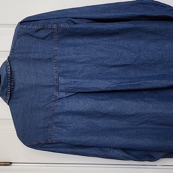 Jane and Delancey Denim Button Down Size Small - Picture 7 of 7
